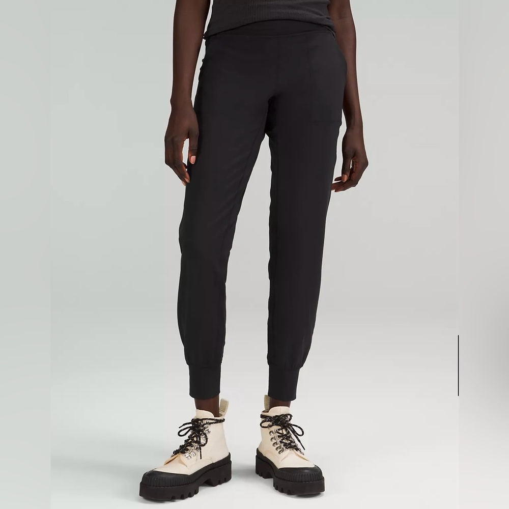 LULULEMON ALIGN HIGH RISE JOGGERS - BLACK